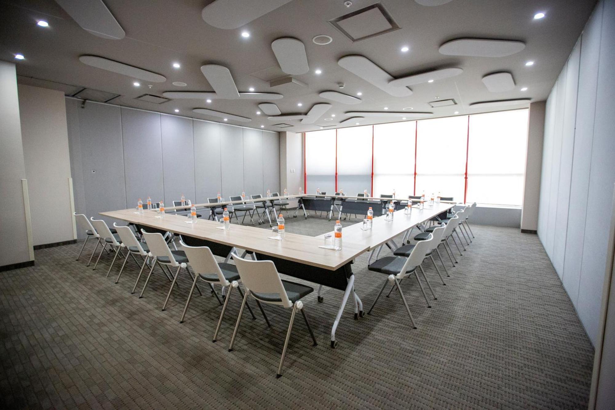 Metria Hotel León Buitenkant foto Meeting room
