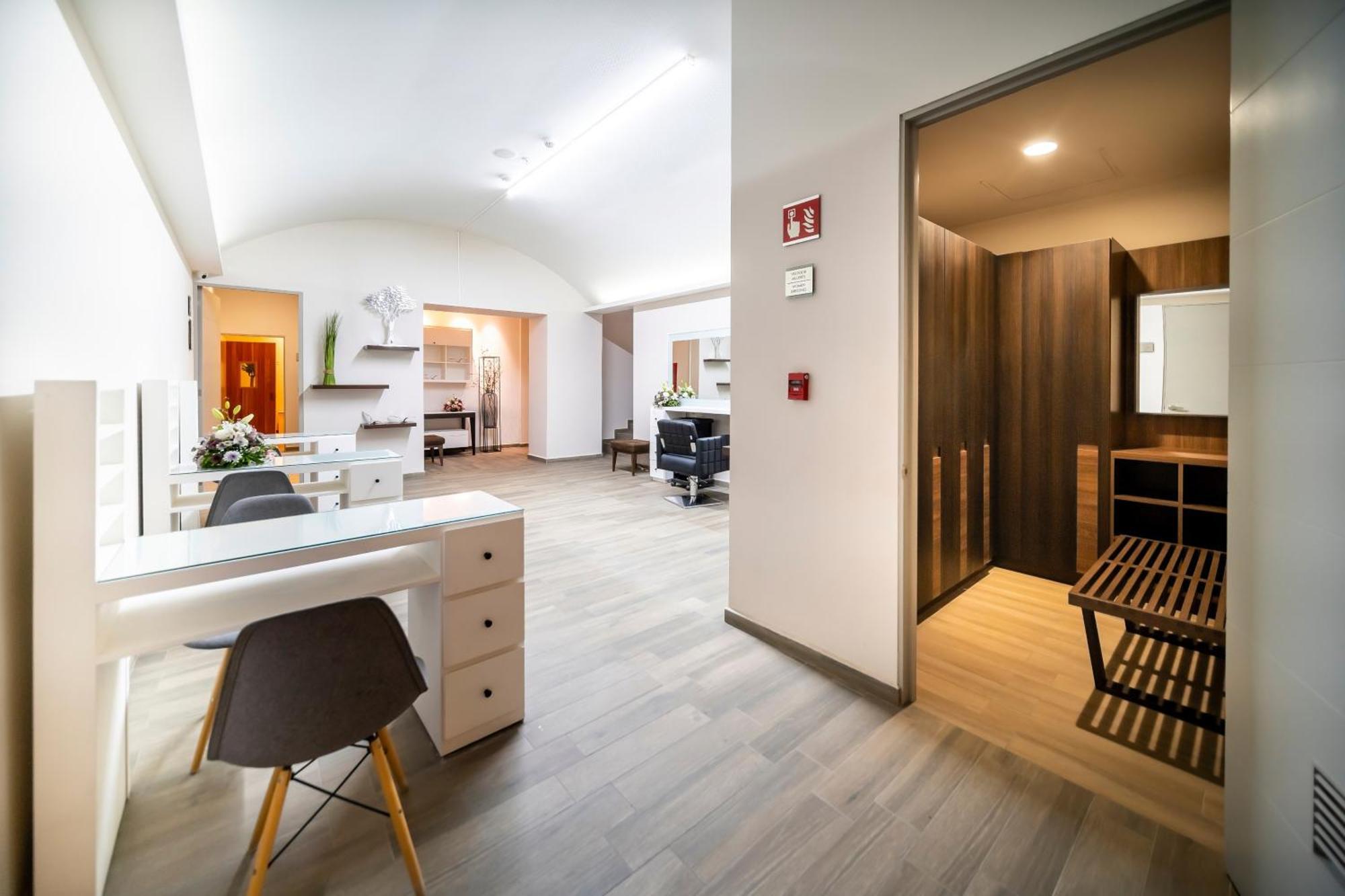 Metria Hotel León Buitenkant foto A typical apartment at the complex